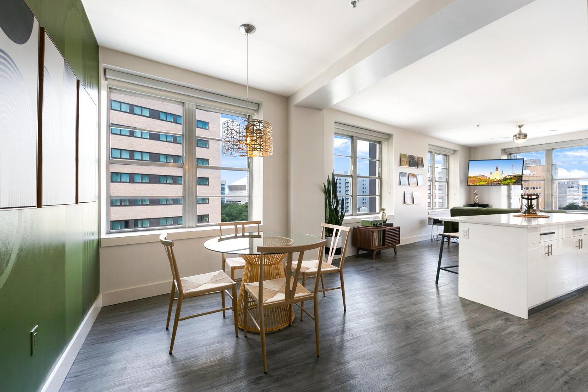 Luxury 2-Bedroom Condo Steps Away From The French Quarter New Orleans Exteriér fotografie